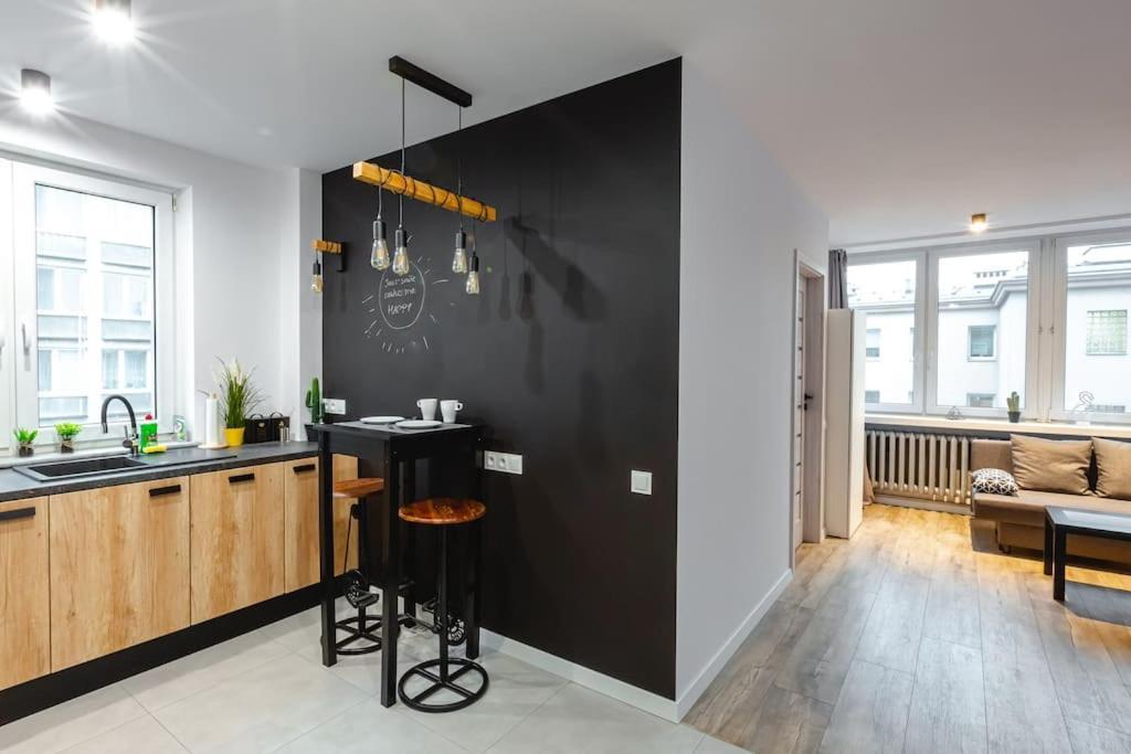 Nowoczesny Apartament W Sercu Mokotowa Varsó Kültér fotó