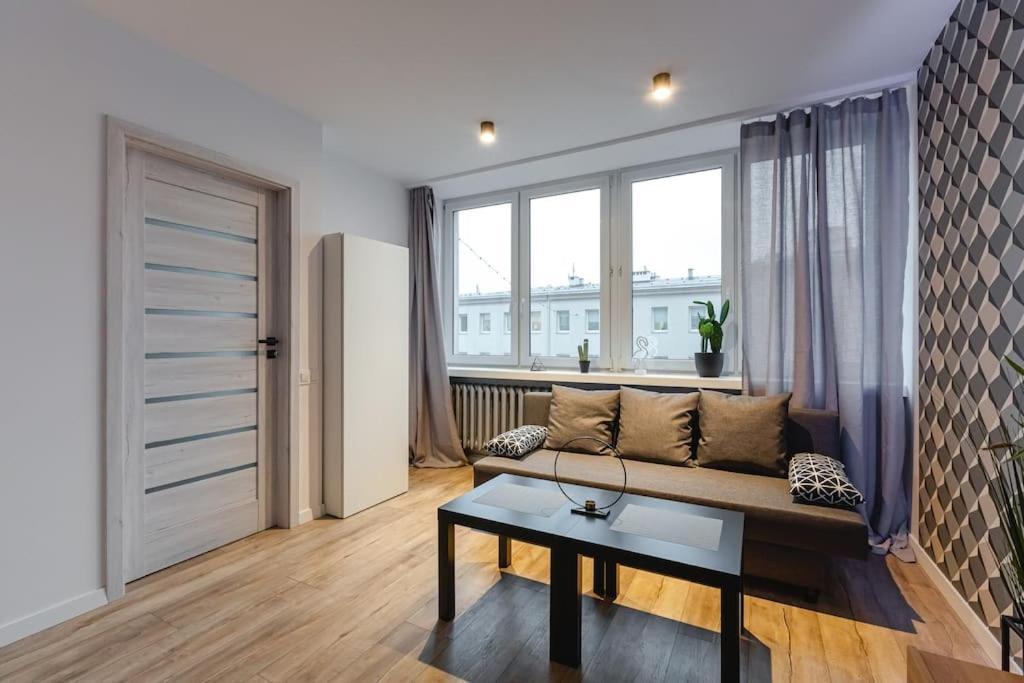 Nowoczesny Apartament W Sercu Mokotowa Varsó Kültér fotó